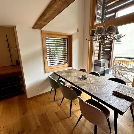 Chalet Stylish W/sauna: Alpine Escape