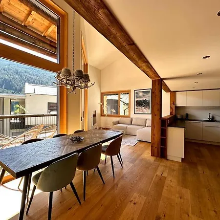 Stylish W/sauna: Alpine Escape Tinzen