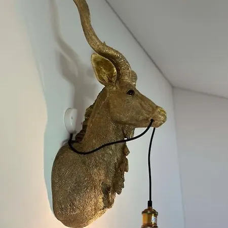 Stylish W/sauna: Alpine Escape Chalé *